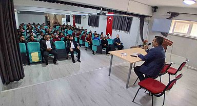 Bozdoğan'da öğrencilere camilerin toplumsal hayattaki önemi anlatıldı