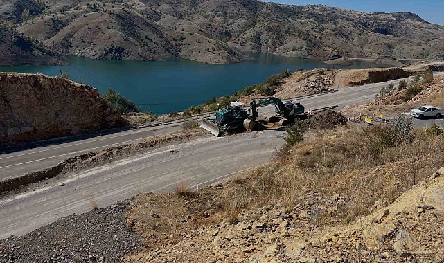 Bozkır'da heyelan bölgesi ve dere ıslahı alanları incelendi