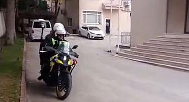 Bozüyük'te sınava geç kalan adayların yardımına polis yetişti