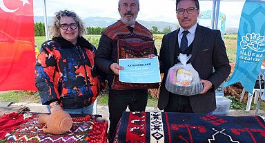Burhaniye de eski çobanların azık torbaları turistik eşya oldu