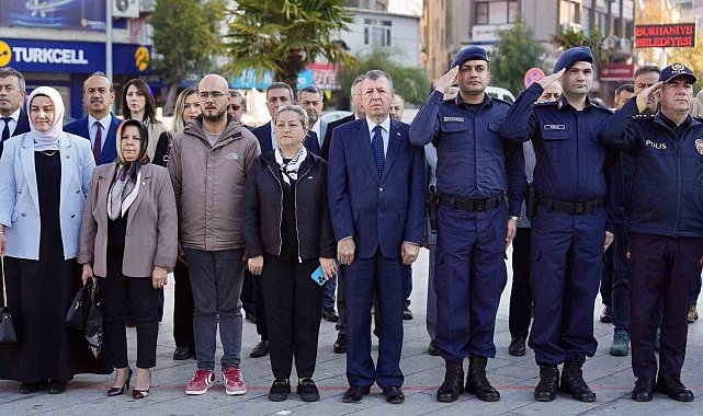 Burhaniye'de Muhtarlar Günü kutlandı