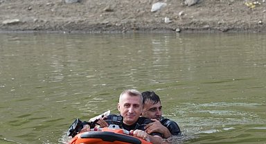 Bursa itfaiyesinden insansız cankurtaran aracı tatbikatı