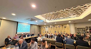 Bursa'da dünya ve Türkiye ekonomisi ele alındı