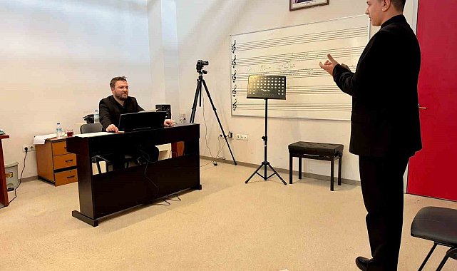 Bursa'da gençlerin sanat yolculuğu başlıyor