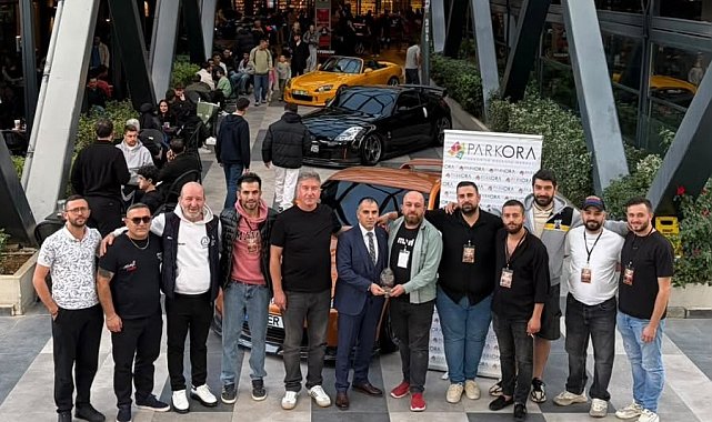 Bursa'da modifiye araçlar görücüye çıktı: "Modifiye suç değil, yaşam tarzımızdır"