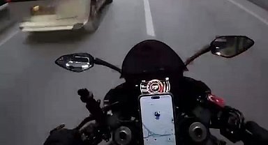 Bursa'da motosikletlinin kaçış manevrası kazayla sonuçlandı