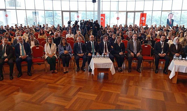 Bursa'da "İletişim Yüzyılı, Güçlü İletişim, Etkin Kamu" programı gerçekleştirildi