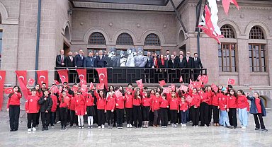 Büyükçekmece'de Cumhuriyetin 103. yılına özel meclis oturumu gerçekleşti