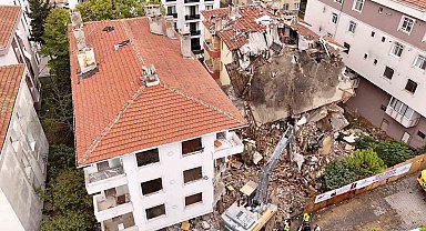 Büyükçekmece'de güvenli yarınlar için riskli yapılar yıkıldı