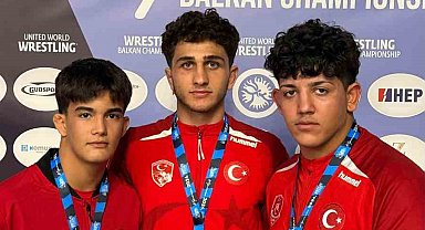 Büyükşehir Belediyesporlu güreşçilerden 3 madalya
