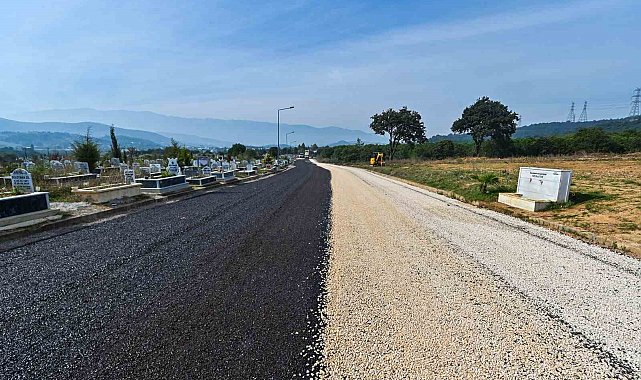 Büyükşehir, Erdoğanköy Kent Mezarlığı'nın yollarını yeniledi
