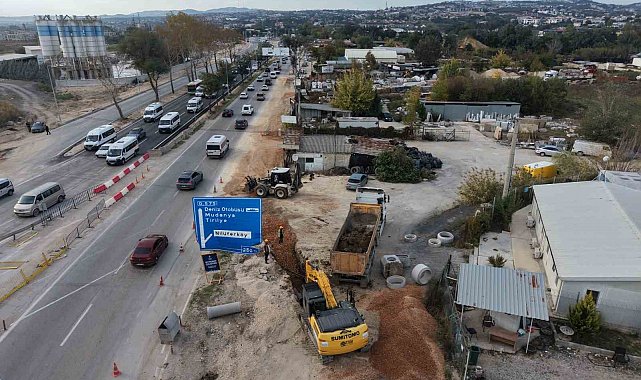 Büyükşehir'den kesintisiz altyapı mesaisi