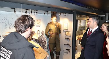 Çanakkale Destanını anlatan müze tırı Selendi'de