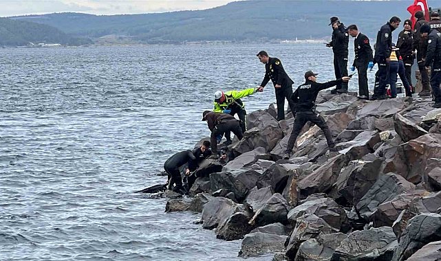 Çanakkale'de denizde erkek cesedi bulundu