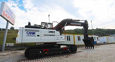 Canik Belediyesi araç filosuna yeni ekskavatör kattı