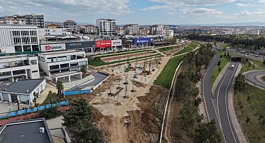 Çayırova Fatih Sultan Mehmet Parkı'nda çalışmalar sürüyor