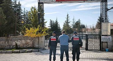 Çeşitli suçlardan aranan 15 kişi tutuklandı