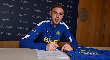 Chelsea, Cole Palmer'ın sözleşmesini 2036 yılına kadar uzattı