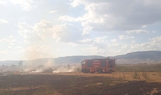 Çivril'de tarım arazisinde yangın çıktı