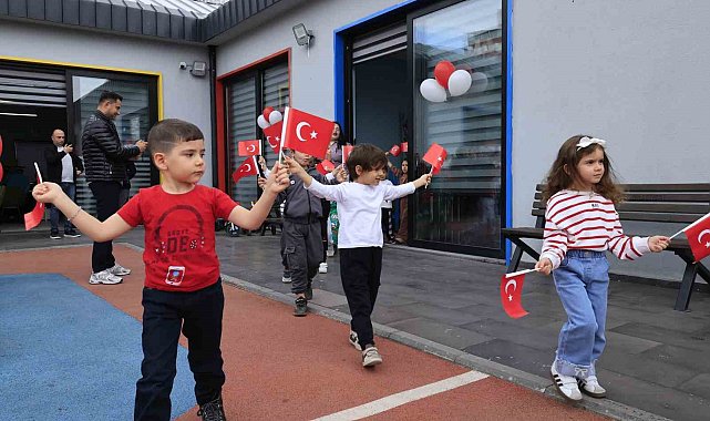 Çocuk kütüphanesinde Cumhuriyet Bayramı coşkusu