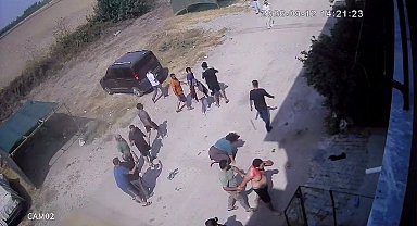 Çocukların gürültüsü kavgaya dönüştü: Zincir, keser, sopa ve bıçaklarla saldırdılar