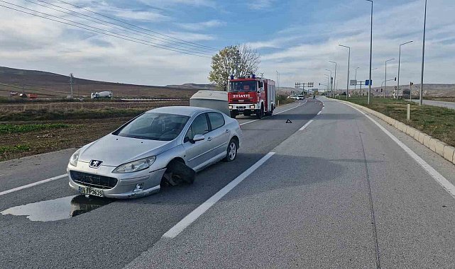 Çorum'da hafif ticari araç ile otomobil çarpıştı: 1 yaralı