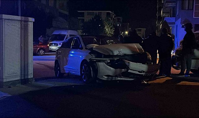 Çorum'da iki otomobil çarpıştı: 4 yaralı