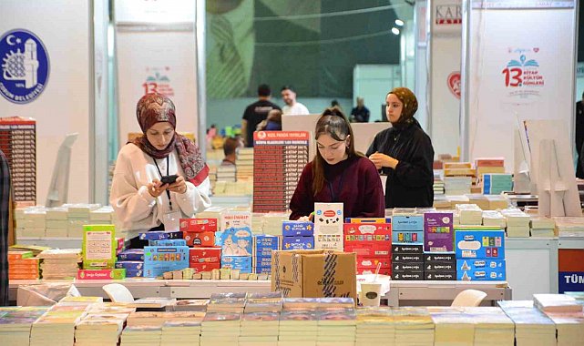 Çorum'da kitap fuarı açıldı: 125 yayınevi ve 120'den fazla yazar kitapseverlerle buluşacak