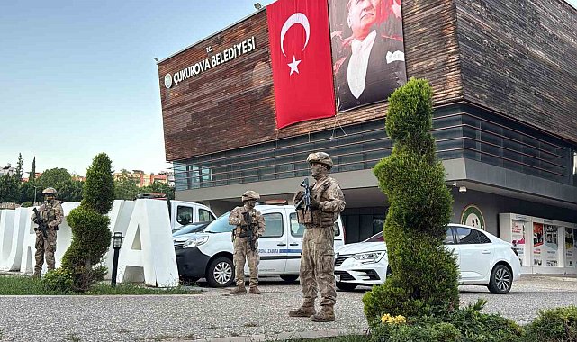 Çukurova Belediyesi'ne operasyon