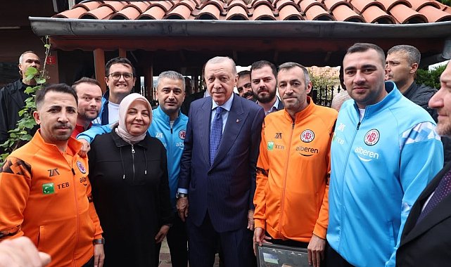 Cumhurbaşkanı Erdoğan, İstanbul Kastamonuspor yönetimini kabul etti