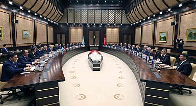 Cumhurbaşkanı Erdoğan, Kazakistan Cumhurbaşkanı Tokayev ile görüştü
