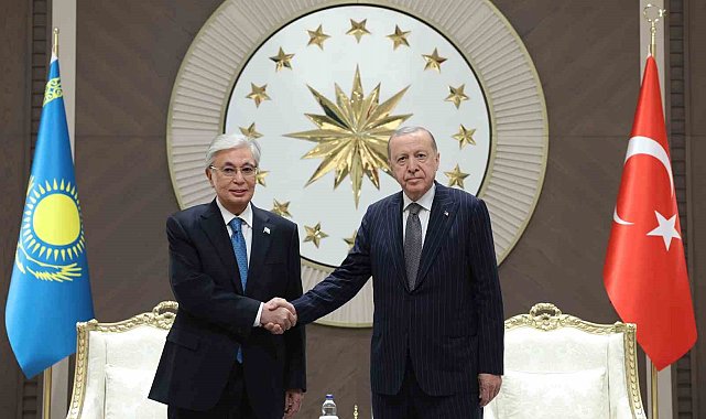 Cumhurbaşkanı Erdoğan, Kazakistan Cumhurbaşkanı Tokayev'i törenle karşıladı