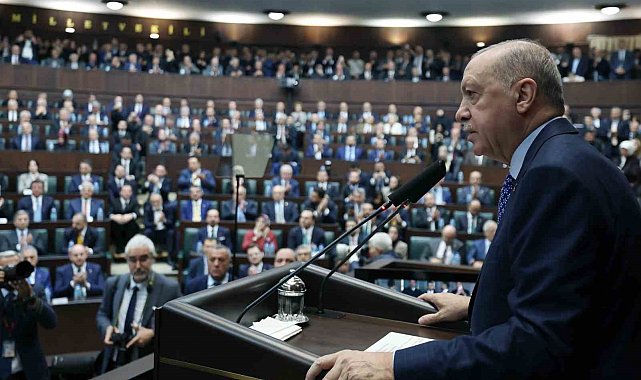 Cumhurbaşkanı Recep Tayyip Erdoğan: "Türkiye olarak ihtiyaç duyulduğu her aşamada Suriye'nin yanında olmaya devam ediyor, Suriye halkının refah ve huzuru için üzerime düşen sorumluluğu yerine getirmeye çalışıyoruz."