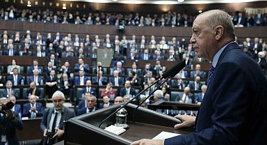 Cumhurbaşkanı Recep Tayyip Erdoğan: "Türkiye olarak ihtiyaç duyulduğu her aşamada Suriye'nin yanında olmaya devam ediyor, Suriye halkının refah ve huzuru için üzerime düşen sorumluluğu yerine getirmeye çalışıyoruz."