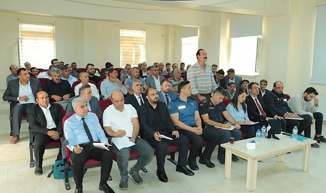 Çüngüş'te muhtarlar toplantısı düzenlendi