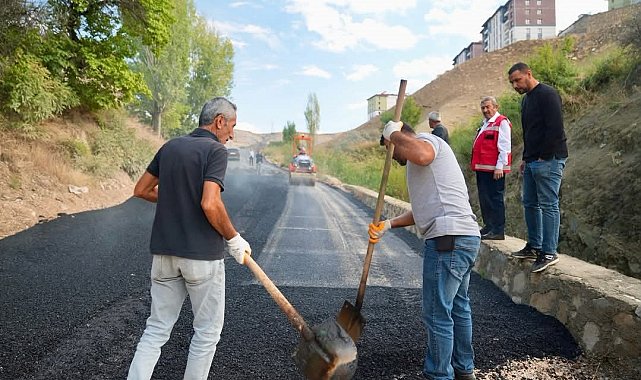 Darende'de asfalt çalışmaları sürüyor
