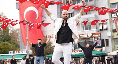 Davul zurna sesleri yükseldi, 41 kişi zeybek oynadı