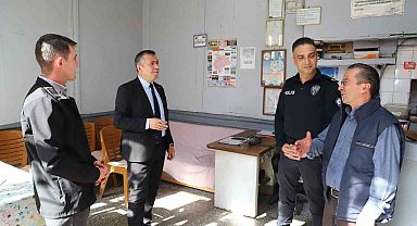 Demirci Kaymakamı Bayram'dan esnafa cuma ziyareti
