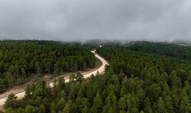 Demirci Söğütçük'te 11 kilometrelik yol için çalışma başladı