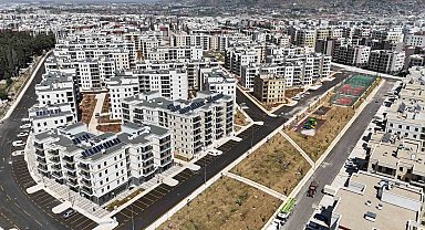 Depremin ardından çorak araziye dönen bölge depremzede vatandaşlara yuva oldu