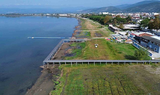 Dereler taştı, barajlar doldu, İznik Gölü çekilmeye devam ediyor