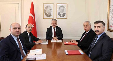 Devam eden projeler haftalık değerlendiriliyor
