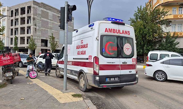 Devrilen motosikletin sürücüsü yaralandı