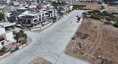 Didim'de parke taşı döşeme çalışmaları devam ediyor