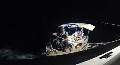 Didim'de sürüklenen teknedeki 2 kişi kurtarıldı