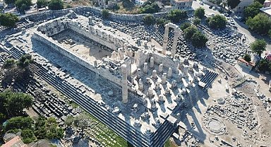 Didyma Apollon Tapınağı gece ziyaretlerinde 60 bin kişiyi aştı