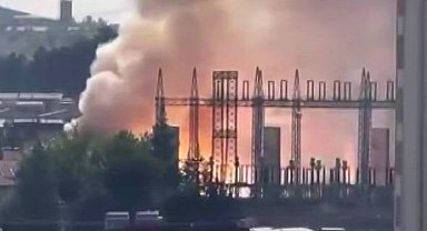 Diyarbakır'da trafo bomba gibi patladı