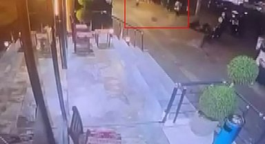 Diyarbakır'da yolda yürüyen kadın, ölümden saniyelerle kurtuldu