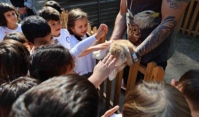 Doğal Yaşam Parkı'nda çocuklara hayvan sevgisi aşılandı