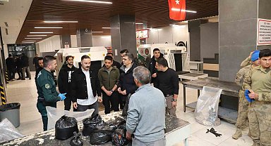 Doğubayazıt Kaymakamı Ayvat'tan Gürbulak Gümrük Kapısı'nda inceleme